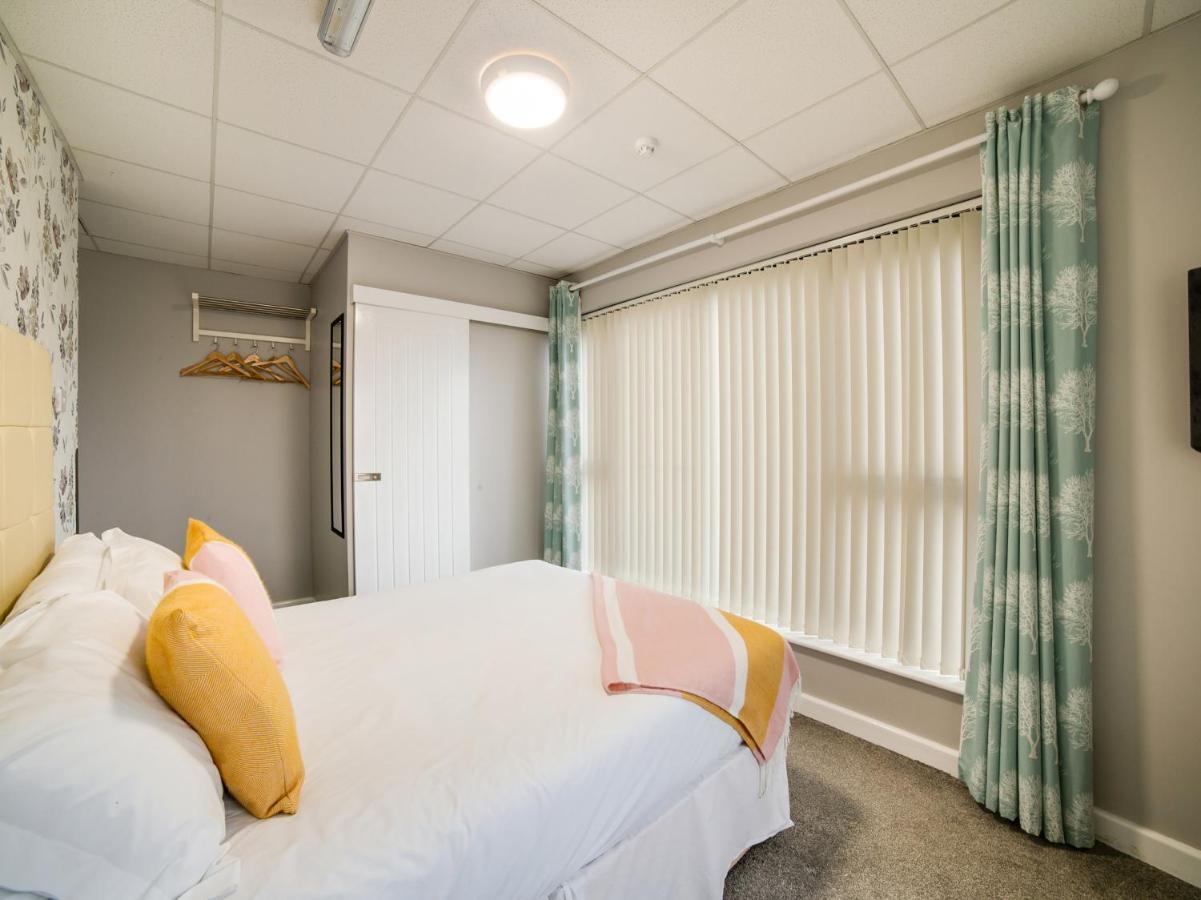 Rambler Travel Inn Portstewart Exteriör bild